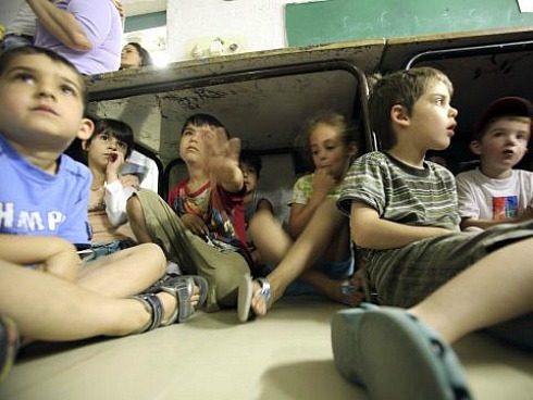 Israeli schoolchildren on first day of school.jpg