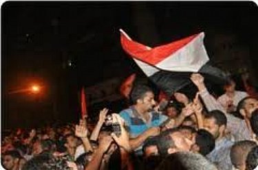 Egyptians_storm_Israeli_embassy_in_Cairo_5.jpeg