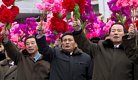 N. Korea-N. Koreans cheer during unveiling of new statue of late leader.jpg