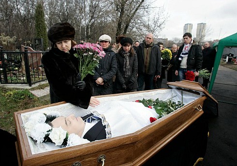Russia-Magnitsky funeral.jpg