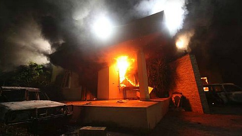 Benghazi consulate on fire.jpg