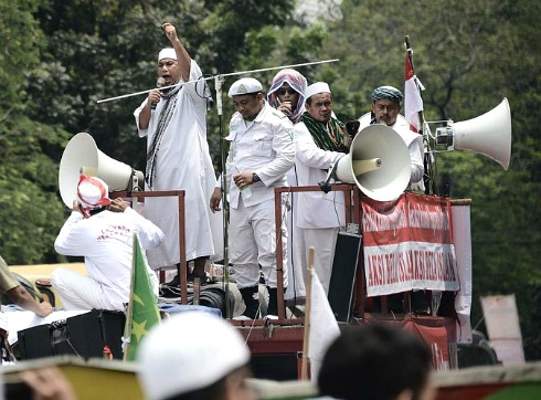 Indonesia-protestors.jpg